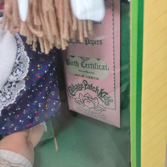 1985 Coleco Cabbage Patch Kids Doll Aggie Gertie Boxed w/ Papers - Picture 3 of 13